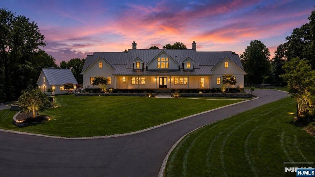 Easy Street, Howell, NJ